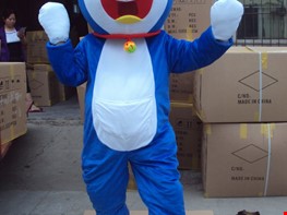 cho thuê mascot dỏeamon